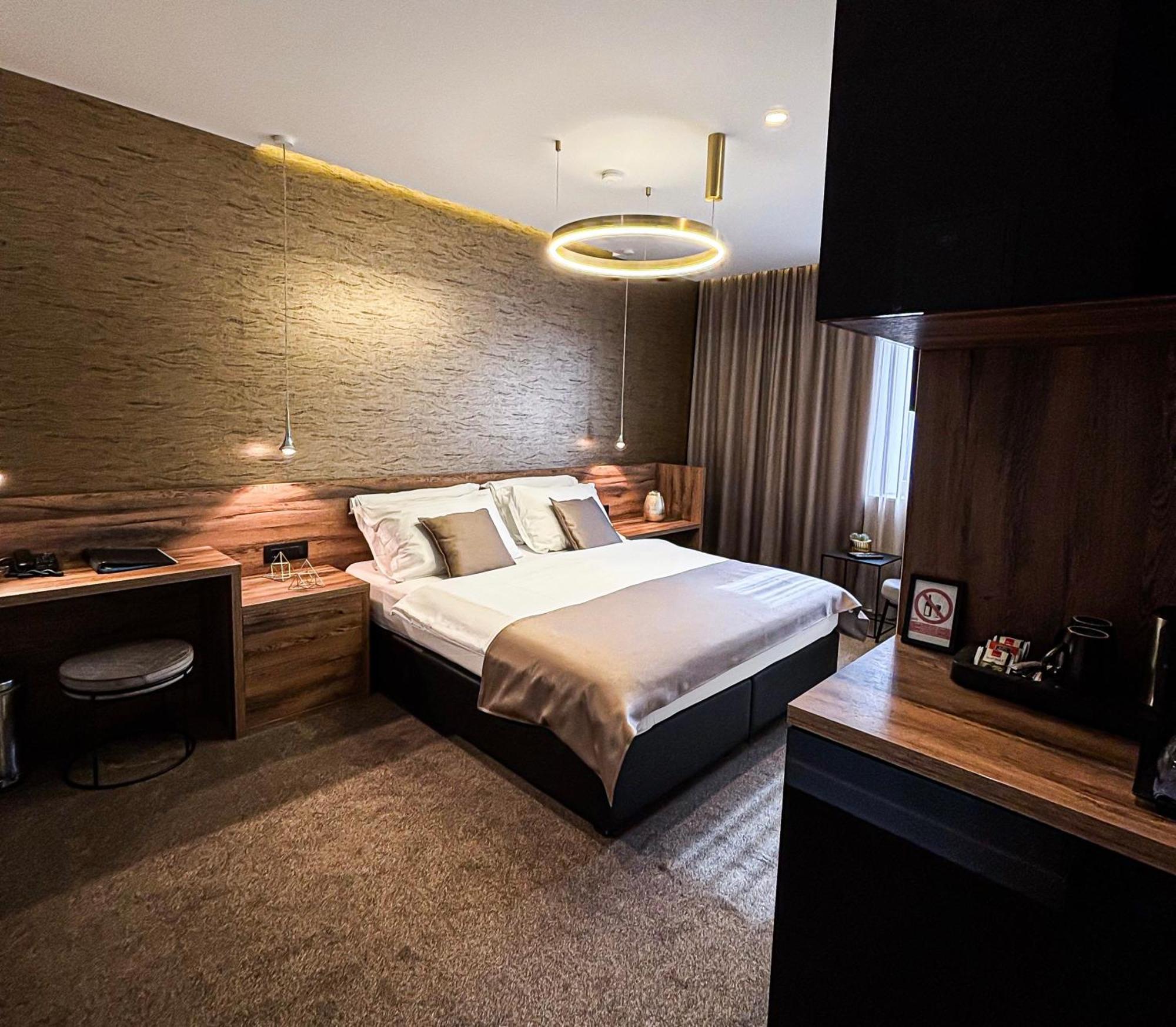 ספליט Calma Luxury Rooms מראה חיצוני תמונה